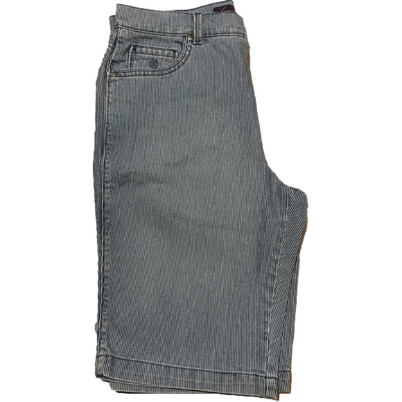 Gloria Vanderbilt Striped Jean Shorts (Sz 8) - Picture 2 of 9